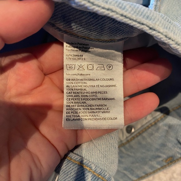 Light Wash High Waisted Jean Shorts - Picture 4 of 4